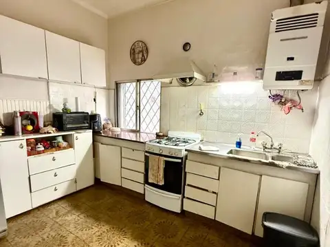 Casa 4 ambientes con 1 baño