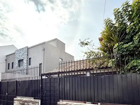 Casa sobre lote propio en Olivos