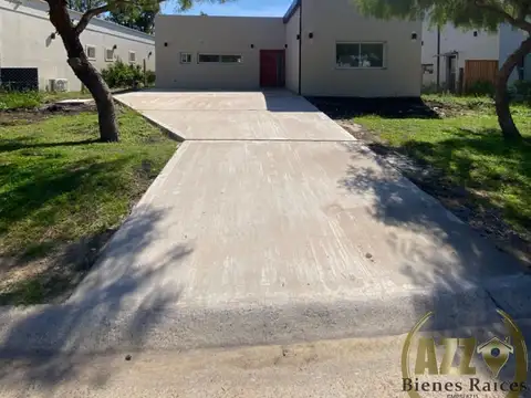 Casa en Santa Emilia, 3 habitacion, lote interno Pilar del Este