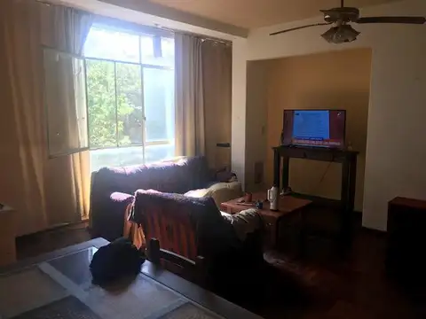 Departamento 5 ambientes con 1 baño