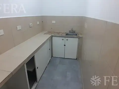 Local en Alquiler en Quilmes, USD 800