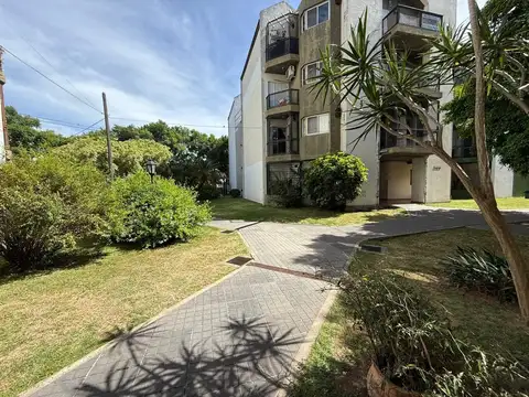 Departamento de 3 ambientes con 2 balcones