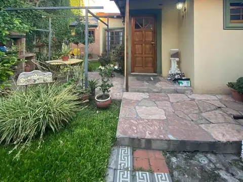 POTENCIAL AL MAXIMO: LOTE CON 2 PROPIEDADES y OPORTUNIDAD IDEAL PARA DESARROLLAR PROYECTO