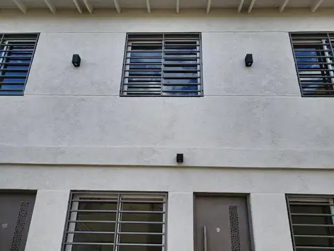 DPTO 3 AMB., INTERNO, EN DÚPLEX, CON PATIO PROPIO