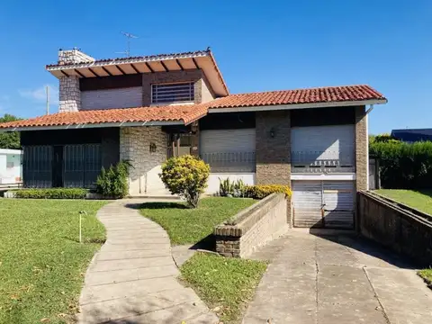 ROLDAN - CHALET ESQUINA