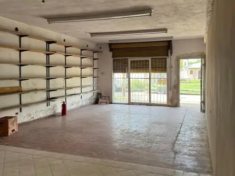 Local en Alquiler en Marcos Paz, $ 400.000