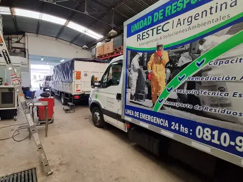 VENTA GALPÓN CON OFICINAS Y LOCAL EN BARRACAS