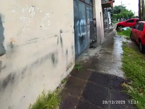 Galpon en Alquiler en Billinghurst, $ 1.000.000