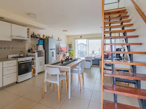 Depto Tipo Casa en Venta de 3 ambientes