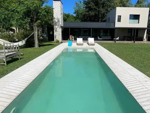 Casa en venta en Barrio El Tropezón. San Antonio De Areco