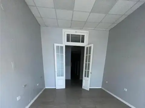 Local en Alquiler en Corrientes, $ 2.000.000