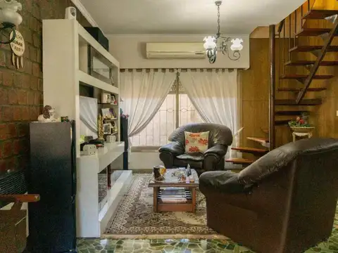 VENTA CASA 4 AMB JARDÍN COCHERA VILLA BALLESTER