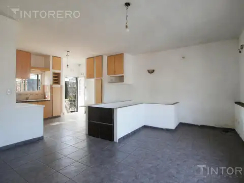 Depto Tipo Casa en Venta de 4 ambientes