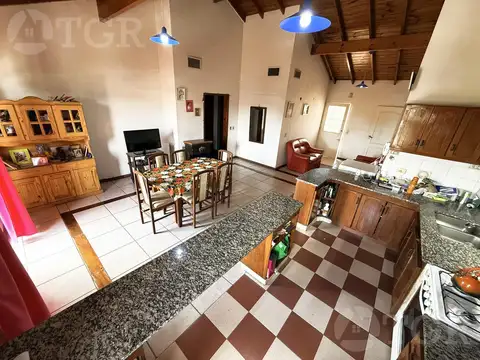 Depto Tipo Casa en Venta de 4 ambientes