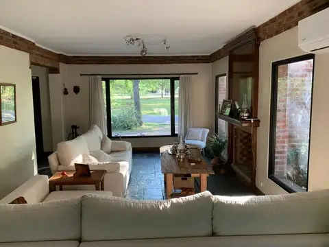 SAN JORGE VILLAGE Country Club - Casa con Pileta