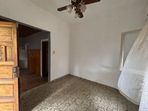 VENTA CASA MULTIFAMILIAR 5 AMB COCHERA VILLA TESEI