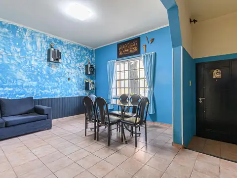 Casa 4 ambientes con 3 baños