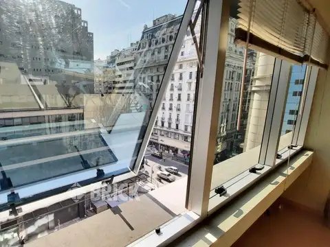 AV. CORRIENTES al 1800 7°