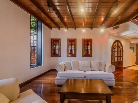 VENTA EXCELENTE CASA EN ESQUINA EN CIUDAD JARDIN