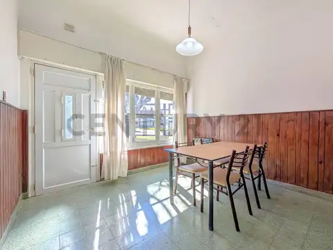 Juan XXIII 1700, Piso 0