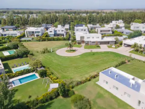 Terreno en Venta en San Sebastian, USD 270.000