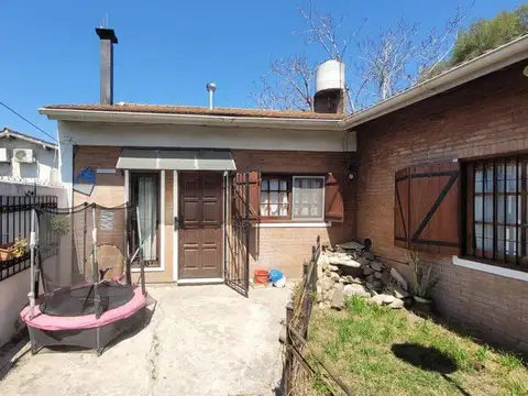 Depto Tipo Casa en Venta de 3 ambientes