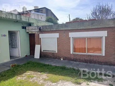 Casa en Venta con 1 cochera
