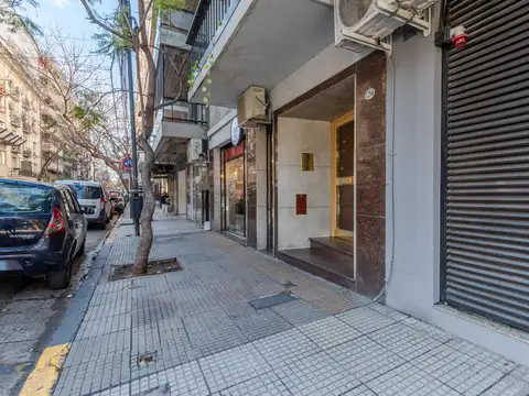 Venta departamento 3 ambientes luminoso al frente con dependencia en Palermo.