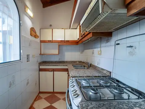 Casa 5 ambientes con 2 baños