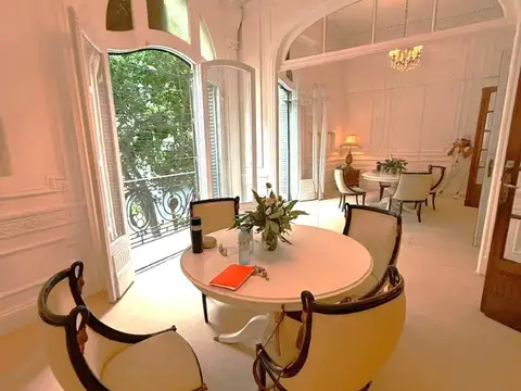 Petit Hotel estilo Frances en VENTA - Zona Recoleta-