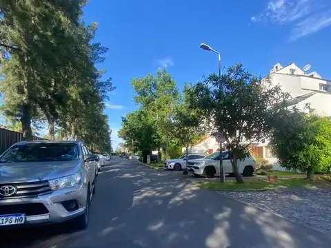 Departamento en Alquiler de 3 dormitorios