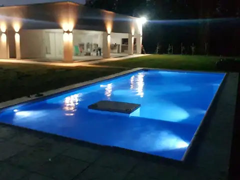 Casa Quinta en Venta, En Junín Bs As, Barrio Cerrado Santa Clara , A pasos de colectora 2 - Rn7.