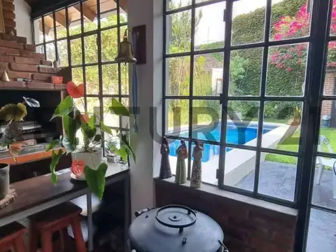 VENTA CASA MULTIFAMILIAR EN LANUS OESTE