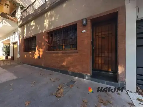 Casa 4 ambientes reciclada con terraza en Villa Devoto