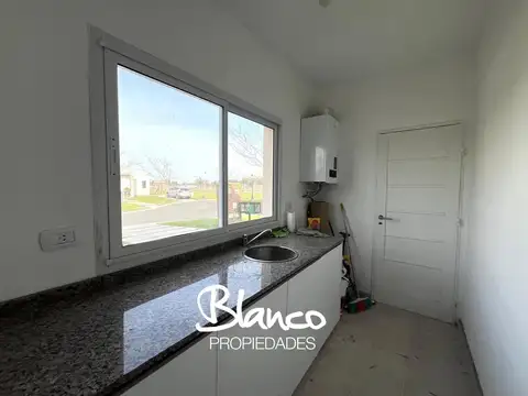 Casa en Venta en Pilar Del Este, USD 175.000