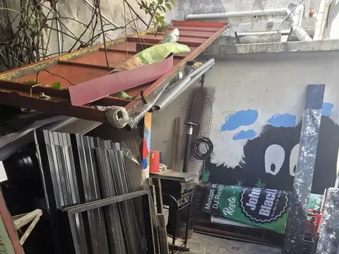 LOCAL 90 m2 CENTRO COMERCIAL CIUDADELA CON POSIBILIDAD DE VIVIENDA