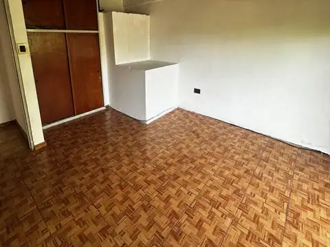 Depto Tipo Casa 4 ambientes con 1 baño