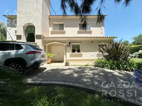 Casa en Venta con 1 cochera