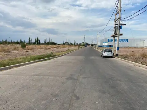 Terreno a la venta sobre calle Alsina