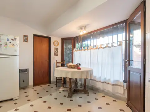 Doctor Mariano Moreno 1000