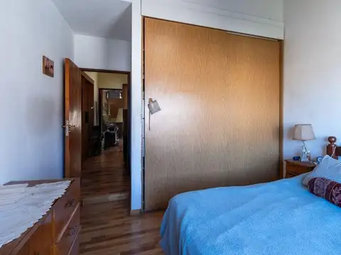 VENTA CASA 2 DORMI CON PATIO VERDE