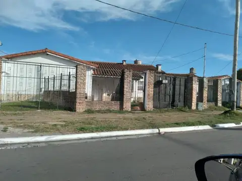 Departamento en venta - 2 Dormitorios 1 Baño - Ciudad Evita