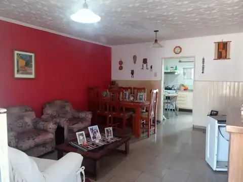 CASA DE DOS DORMITORIOS