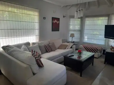 Casa en Venta en Country Club Banco Provincia, USD 270.000