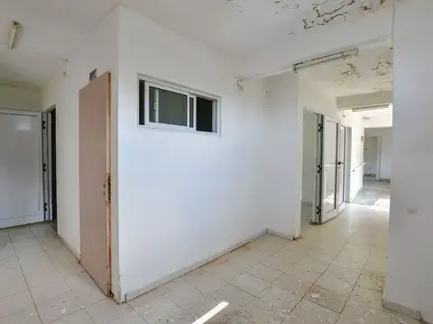 Local en Venta 40 años