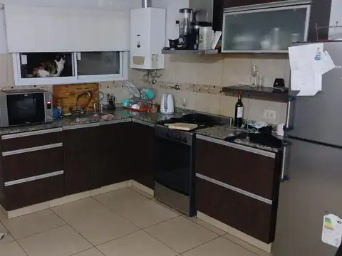 Casa 4 ambientes con 1 baño