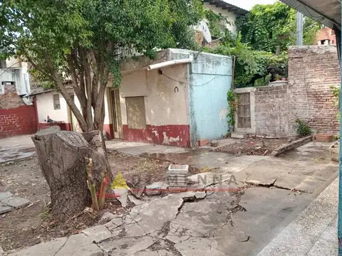 Venta PH 2 ambientes con patio galpon Villa Lynch Juarez 570