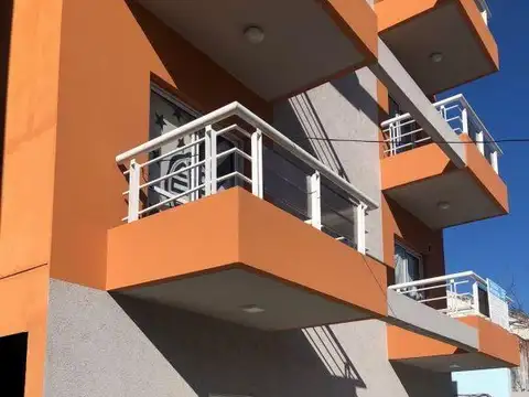 Cochera cubierta en Caseros zona Centro