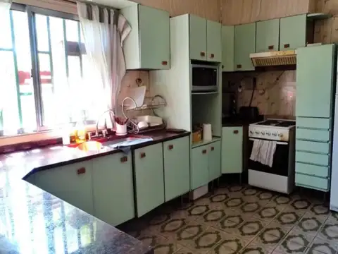 Casa en venta - 3 Dormitorios 3 Baños  San Cristóbal