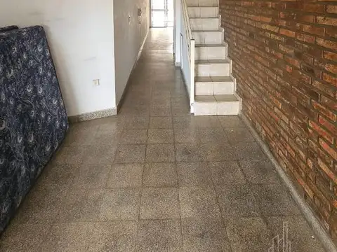 Depto Tipo Casa en Alquiler de 3 dormitorios